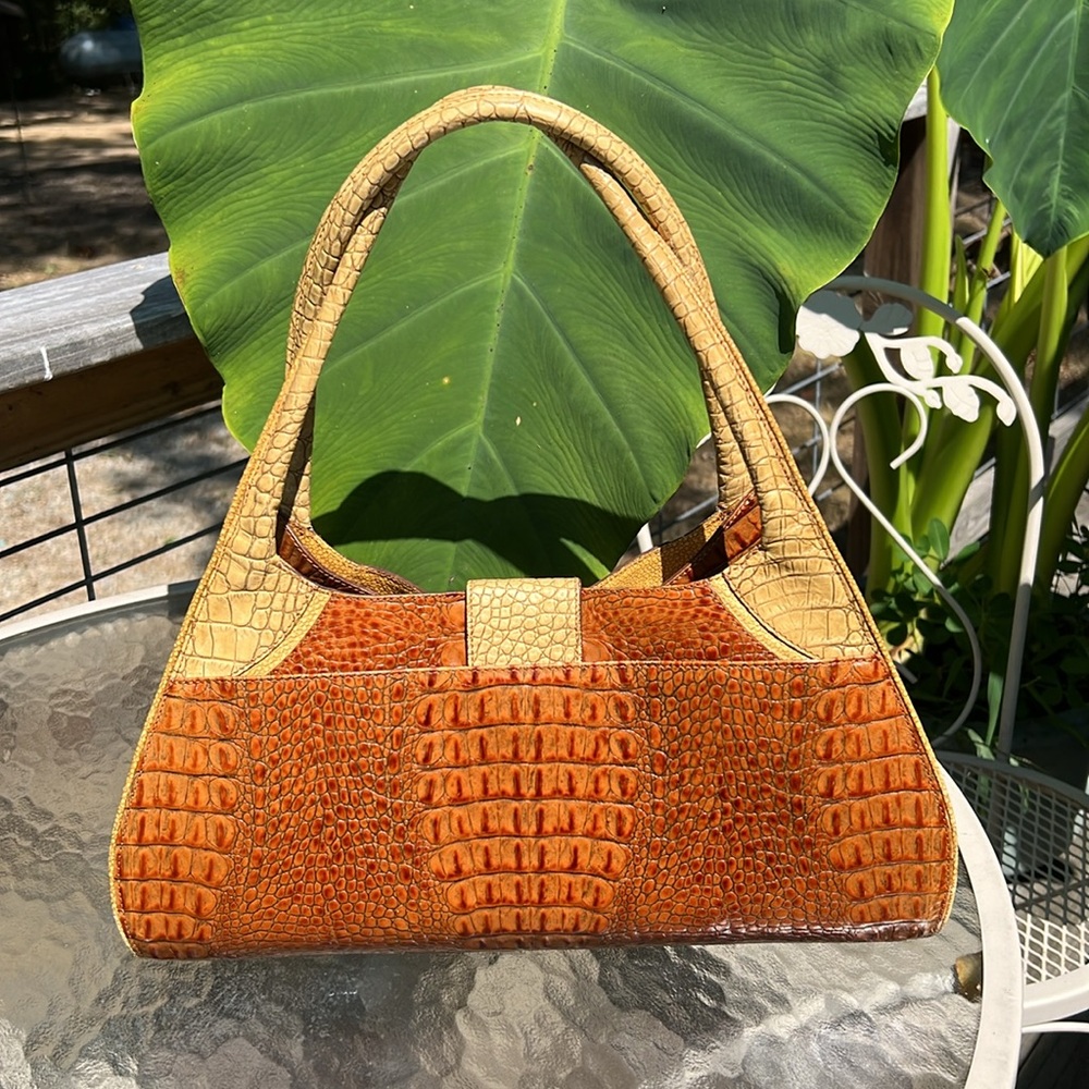 Vintage Brahmin toasted almond /cream Sophie bag. leather, alligator 🐊 print. - Picture 2 of 12